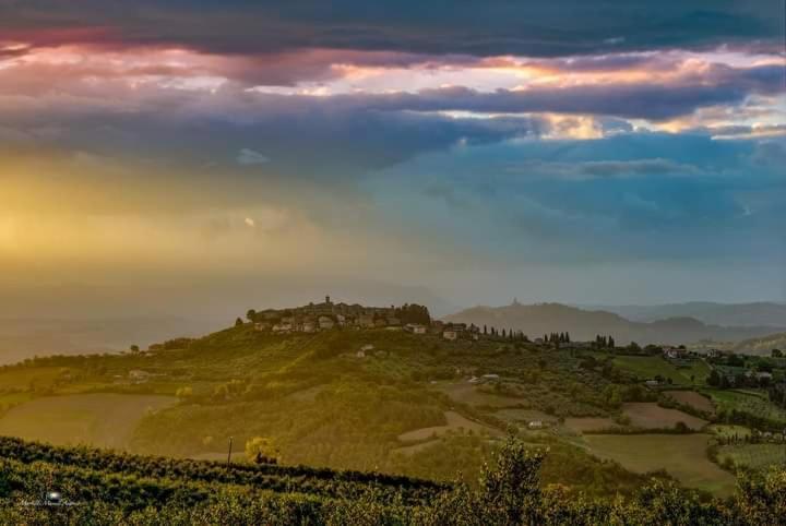 Апартаменты Residenza Annetta Monte Castello di Vibio Экстерьер фото